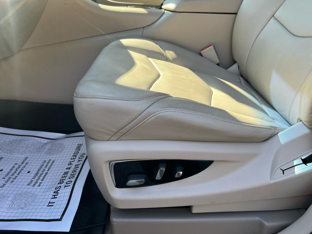 Cadillac Escalade ESV 4WD 4dr Premium Luxury 2018