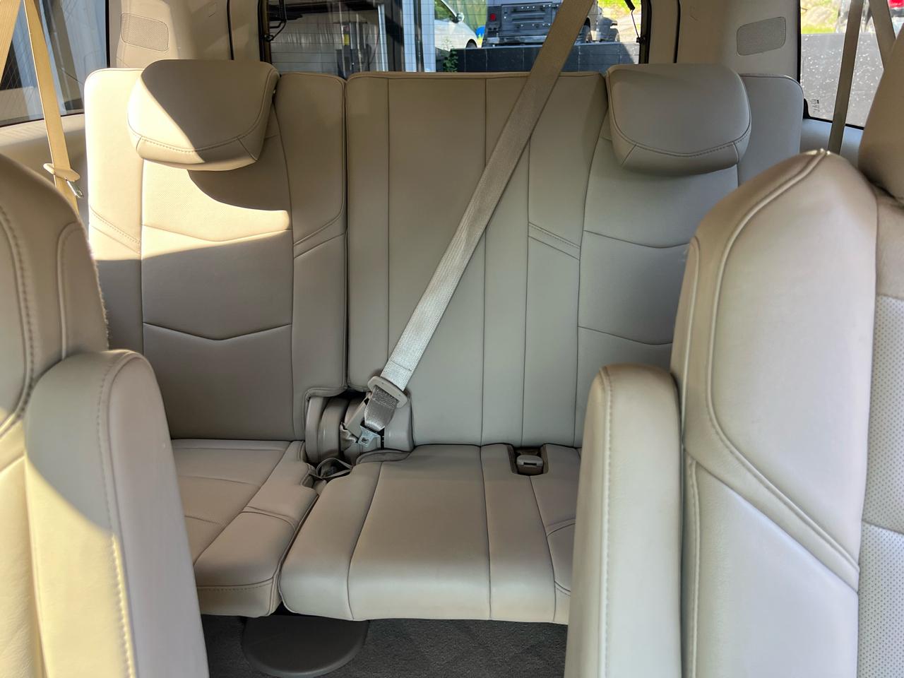 Cadillac Escalade ESV 4WD 4dr Premium Luxury 2018