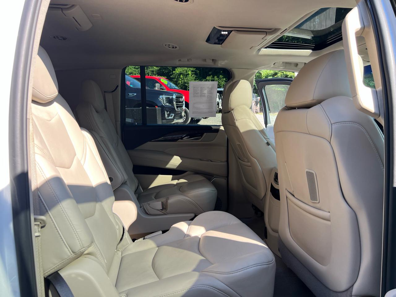 Cadillac Escalade ESV 4WD 4dr Premium Luxury 2018
