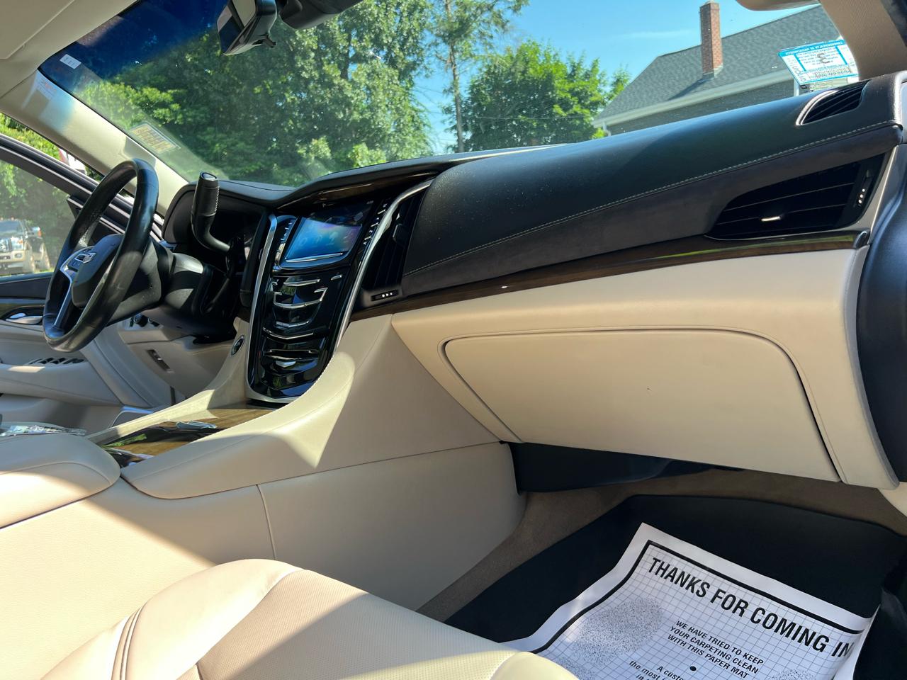 Cadillac Escalade ESV 4WD 4dr Premium Luxury 2018