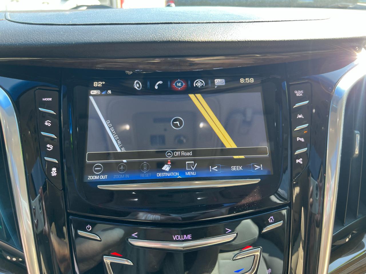Cadillac Escalade ESV 4WD 4dr Premium Luxury 2018