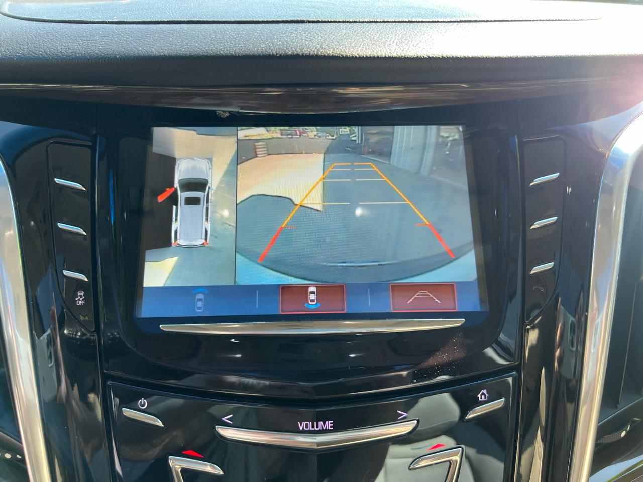 Cadillac Escalade ESV 4WD 4dr Premium Luxury 2018