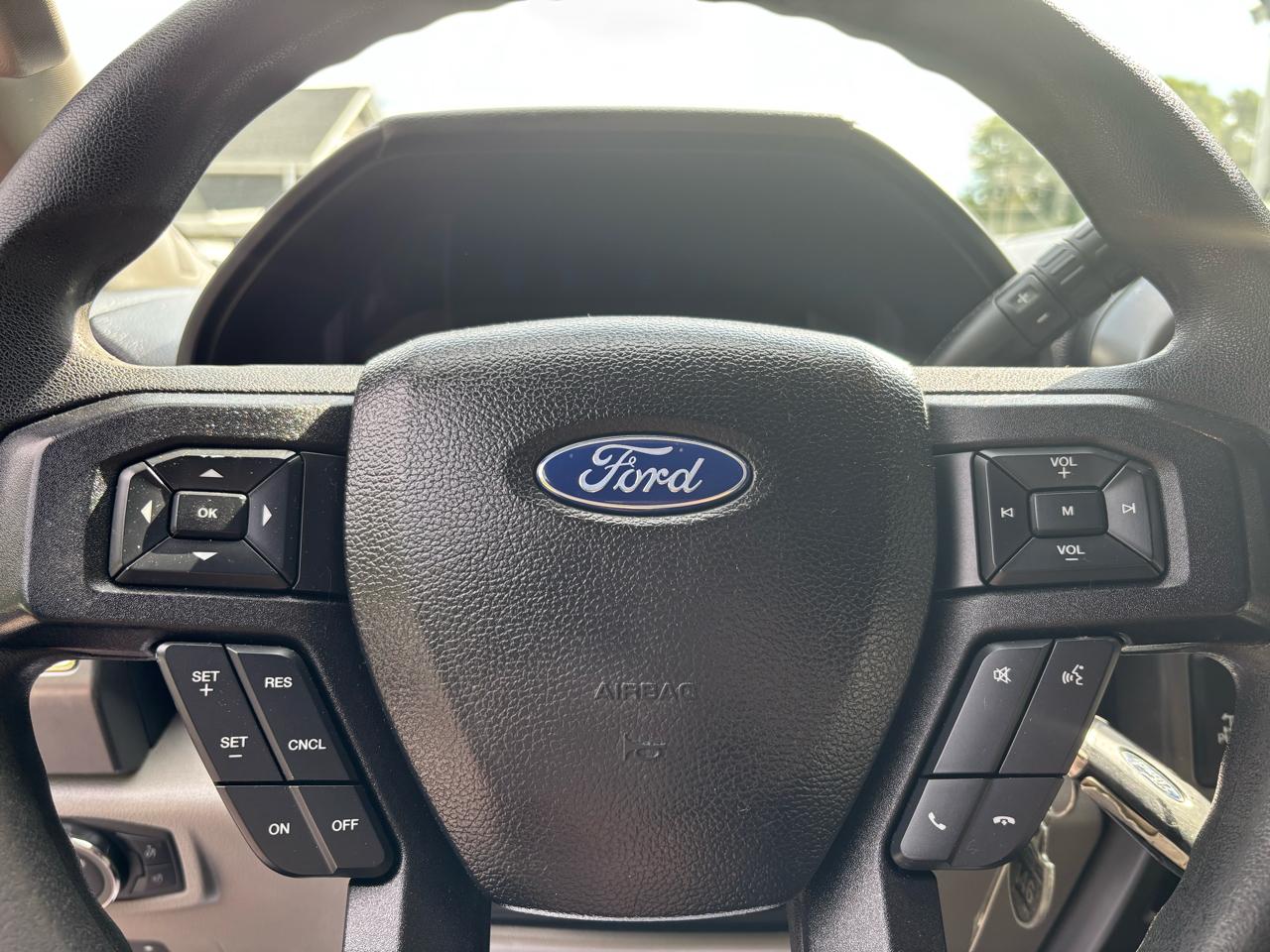 Ford Super Duty F-250 SRW  2017