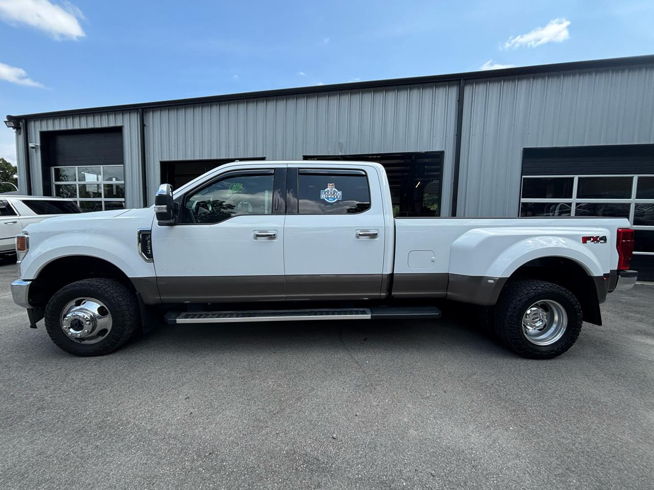 Ford Super Duty F-350 DRW  2022