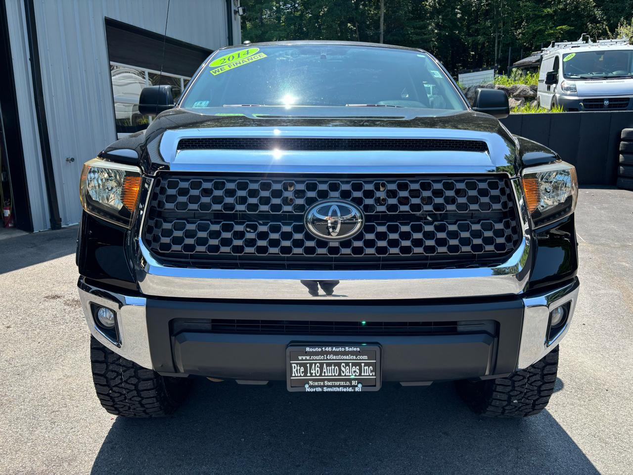 Toyota Tundra 4WD Truck CrewMax 5.7L FFV V8 6-Spd AT SR5 (Natl) 2014