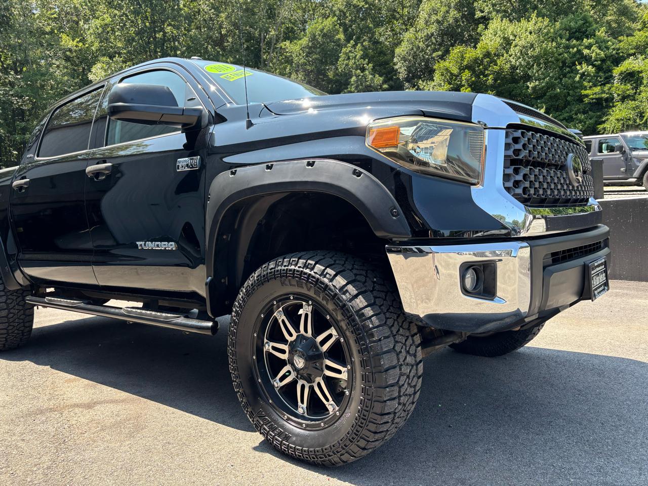 Toyota Tundra 4WD Truck CrewMax 5.7L FFV V8 6-Spd AT SR5 (Natl) 2014
