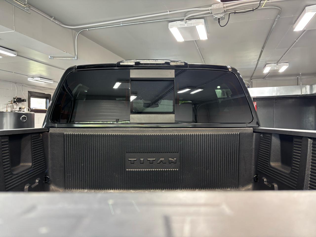 Nissan Titan 4x4 Crew Cab SV 2019