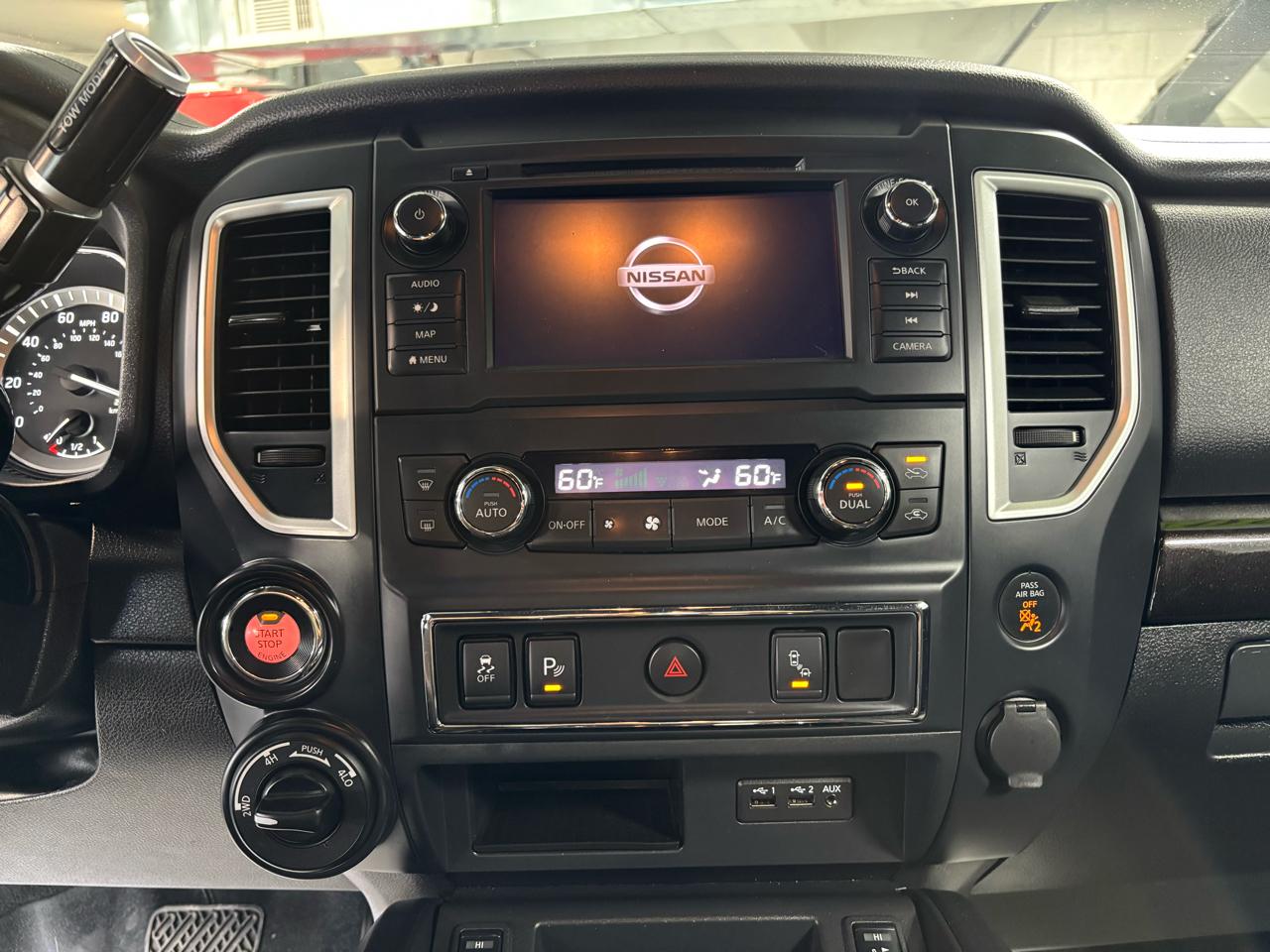Nissan Titan 4x4 Crew Cab SV 2019