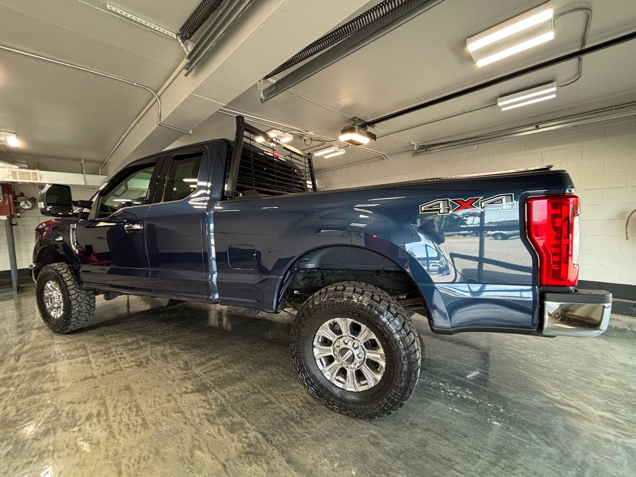 Ford Super Duty F-350 SRW  2017