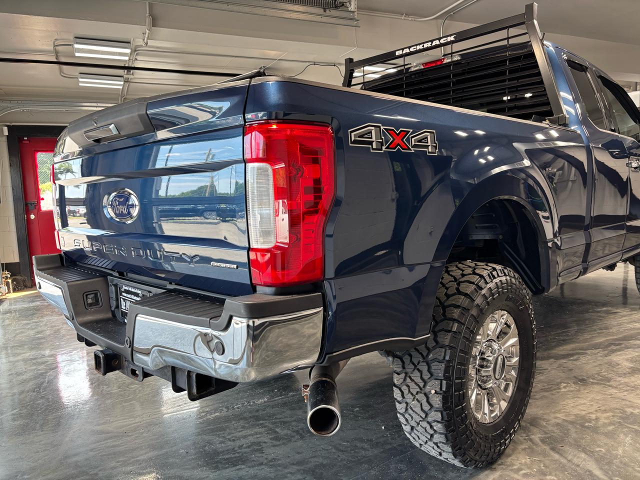 Ford Super Duty F-350 SRW  2017