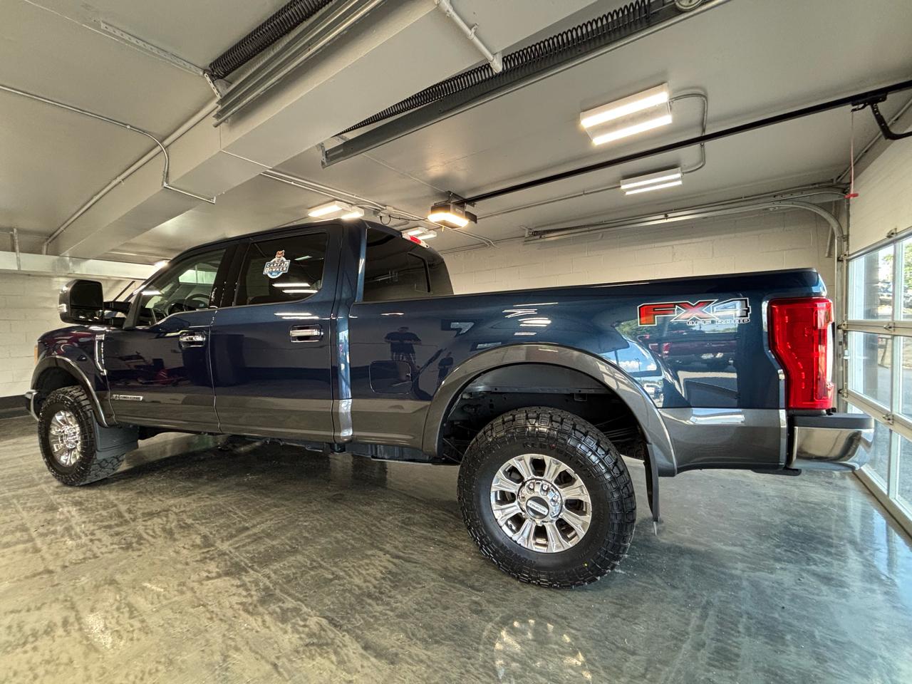 Ford Super Duty F-350 SRW  2017