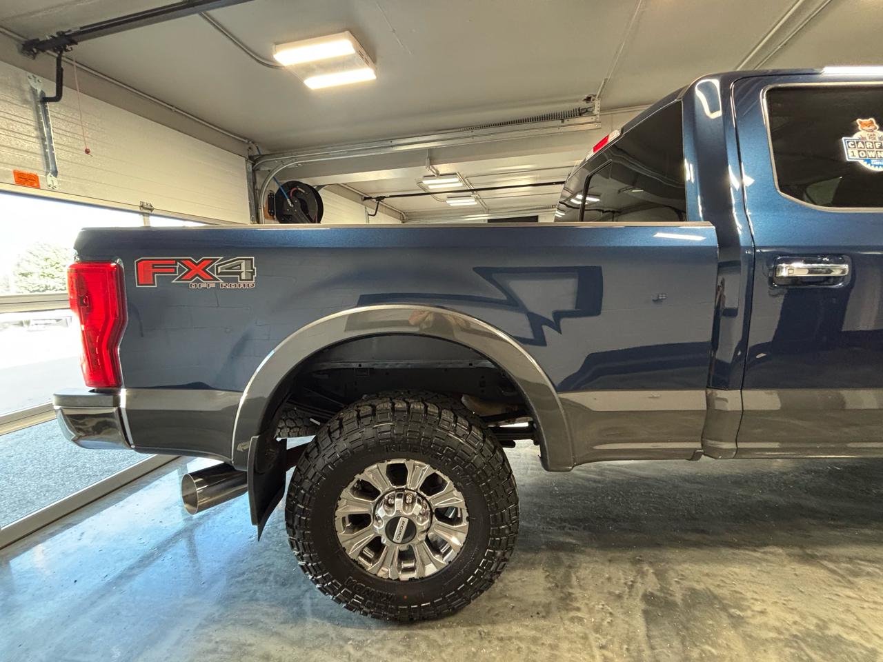 Ford Super Duty F-350 SRW  2017