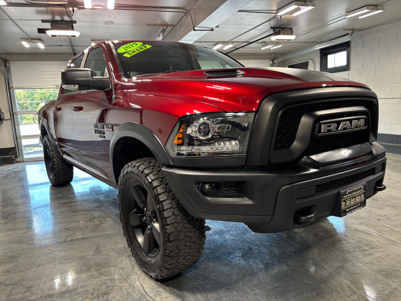 RAM 1500 Classic Warlock 4x4 Crew Cab 5'7" Box 2019