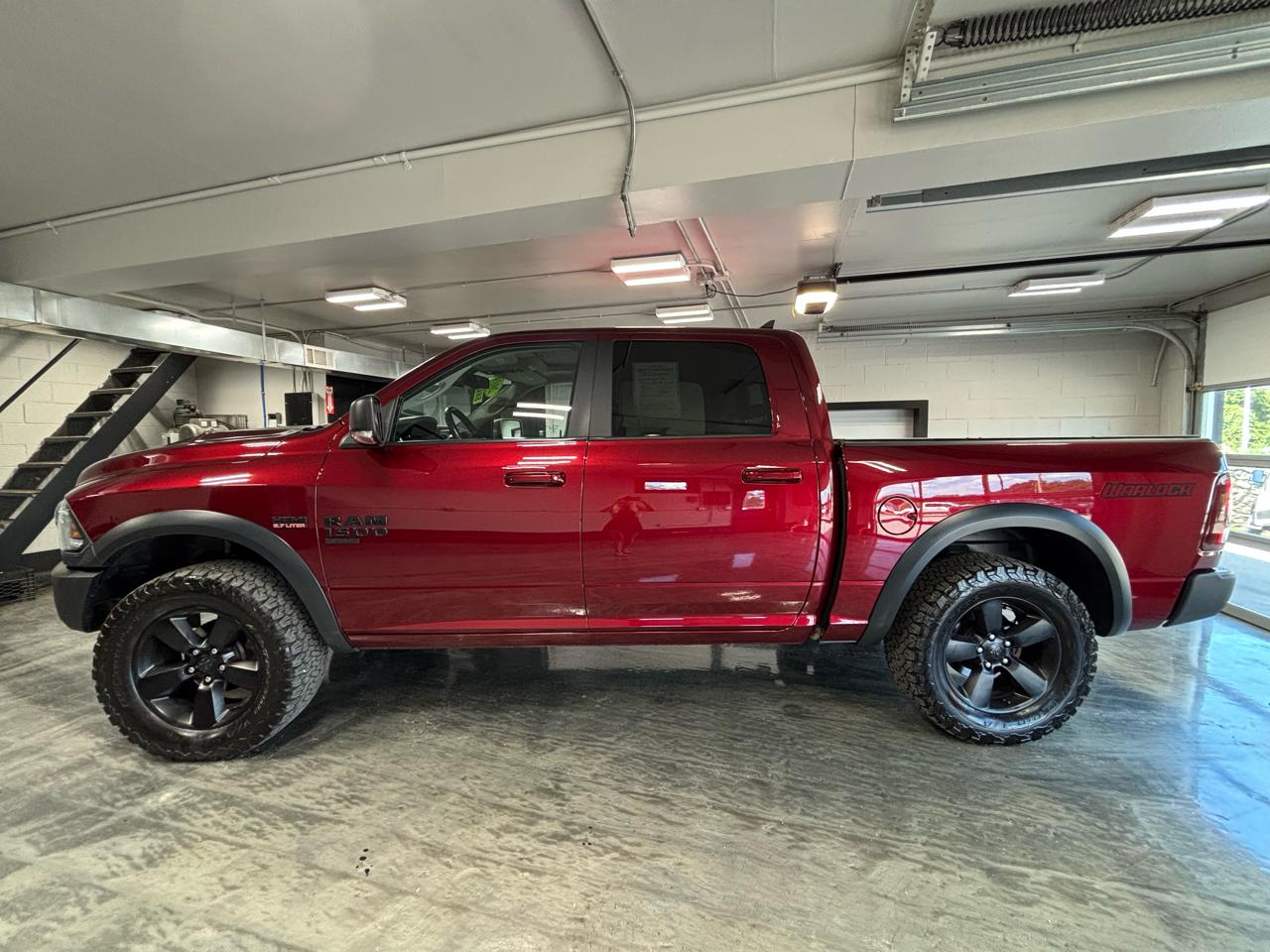 RAM 1500 Classic Warlock 4x4 Crew Cab 5'7" Box 2019