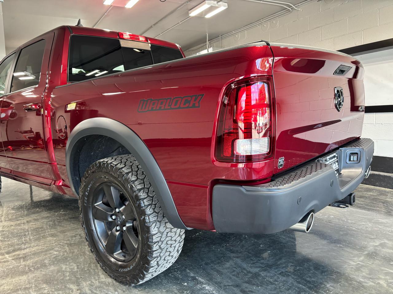 RAM 1500 Classic Warlock 4x4 Crew Cab 5'7" Box 2019
