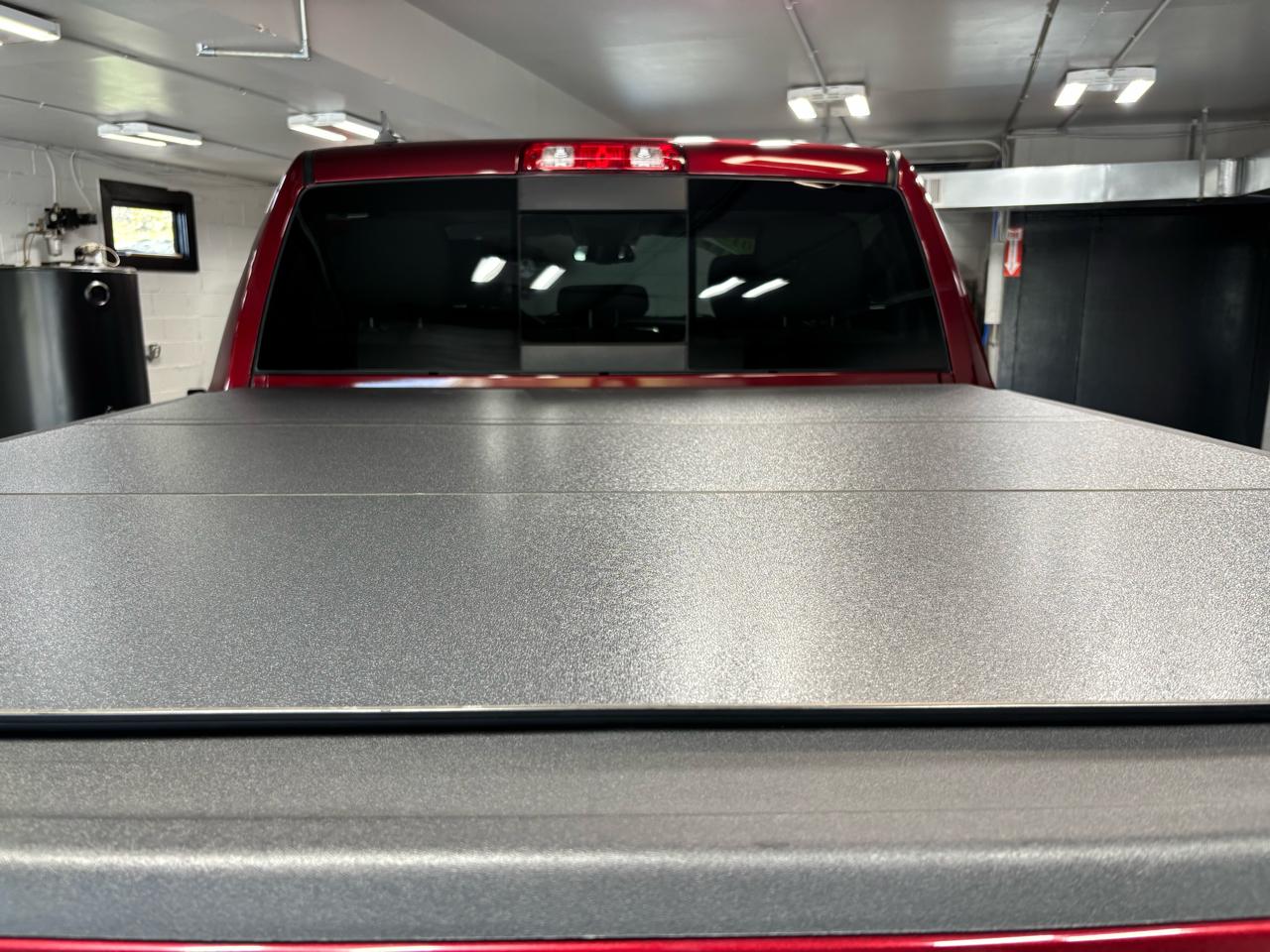 RAM 1500 Classic Warlock 4x4 Crew Cab 5'7" Box 2019