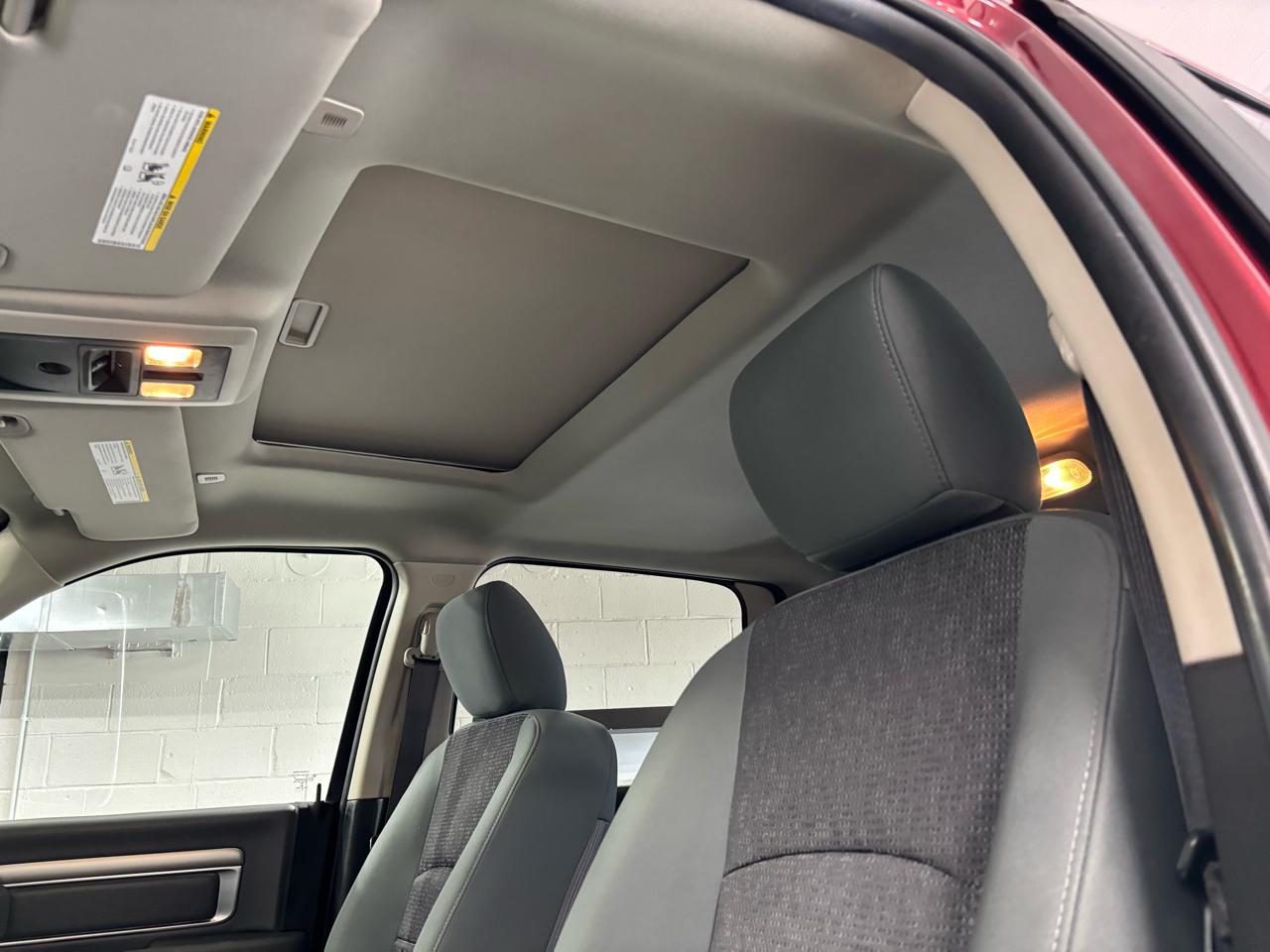 RAM 1500 Classic Warlock 4x4 Crew Cab 5'7" Box 2019