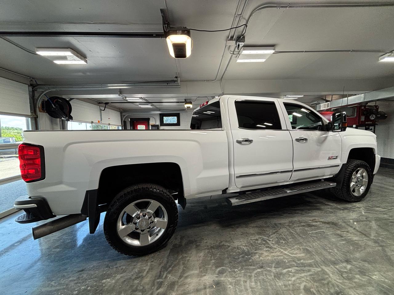 Chevrolet Silverado 2500HD 4WD Crew Cab 153.7" LTZ 2016