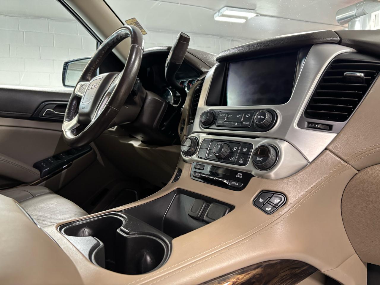 GMC Yukon XL 4WD 4dr SLT 2020