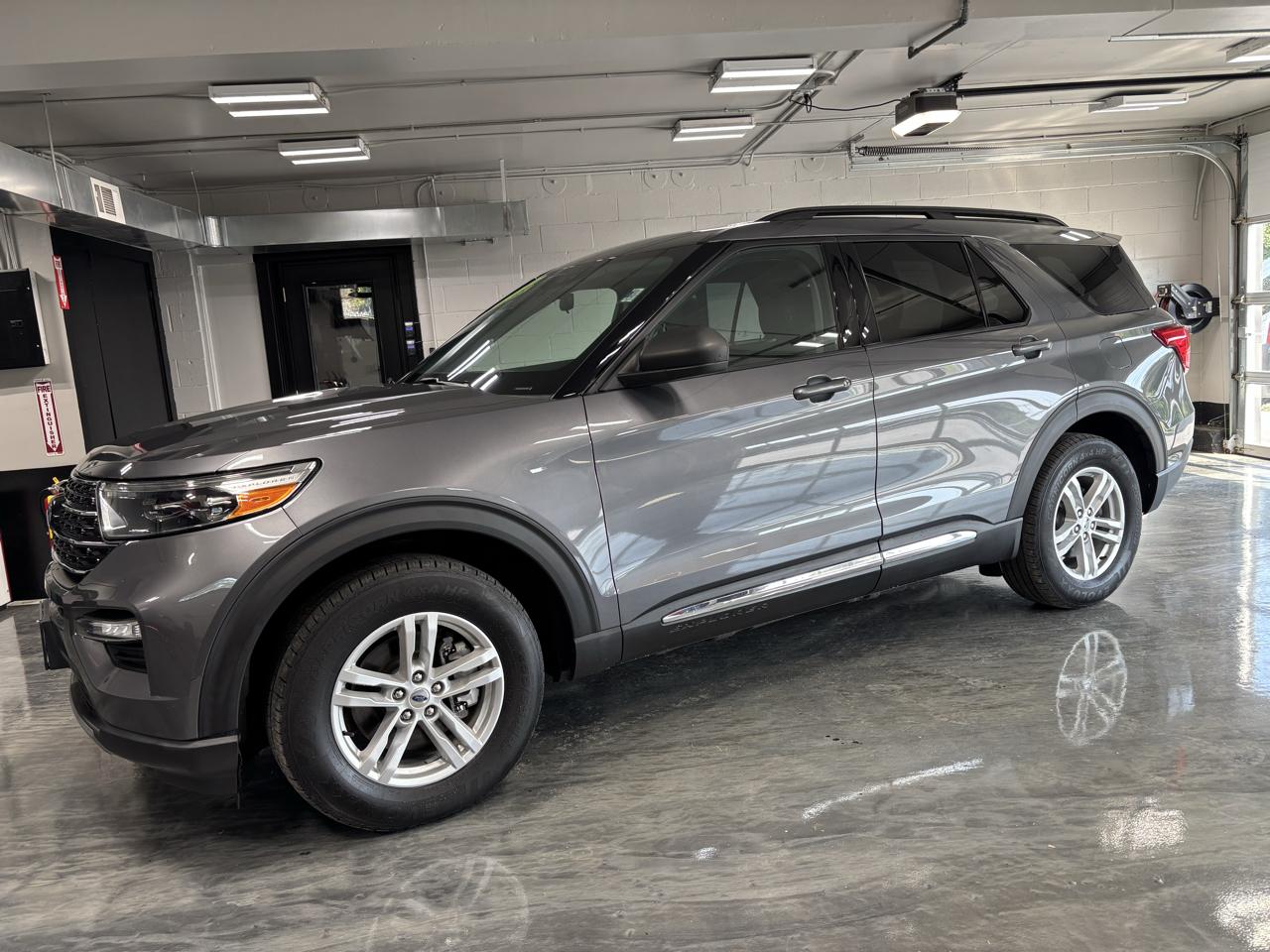 Ford Explorer XLT 4WD 2021