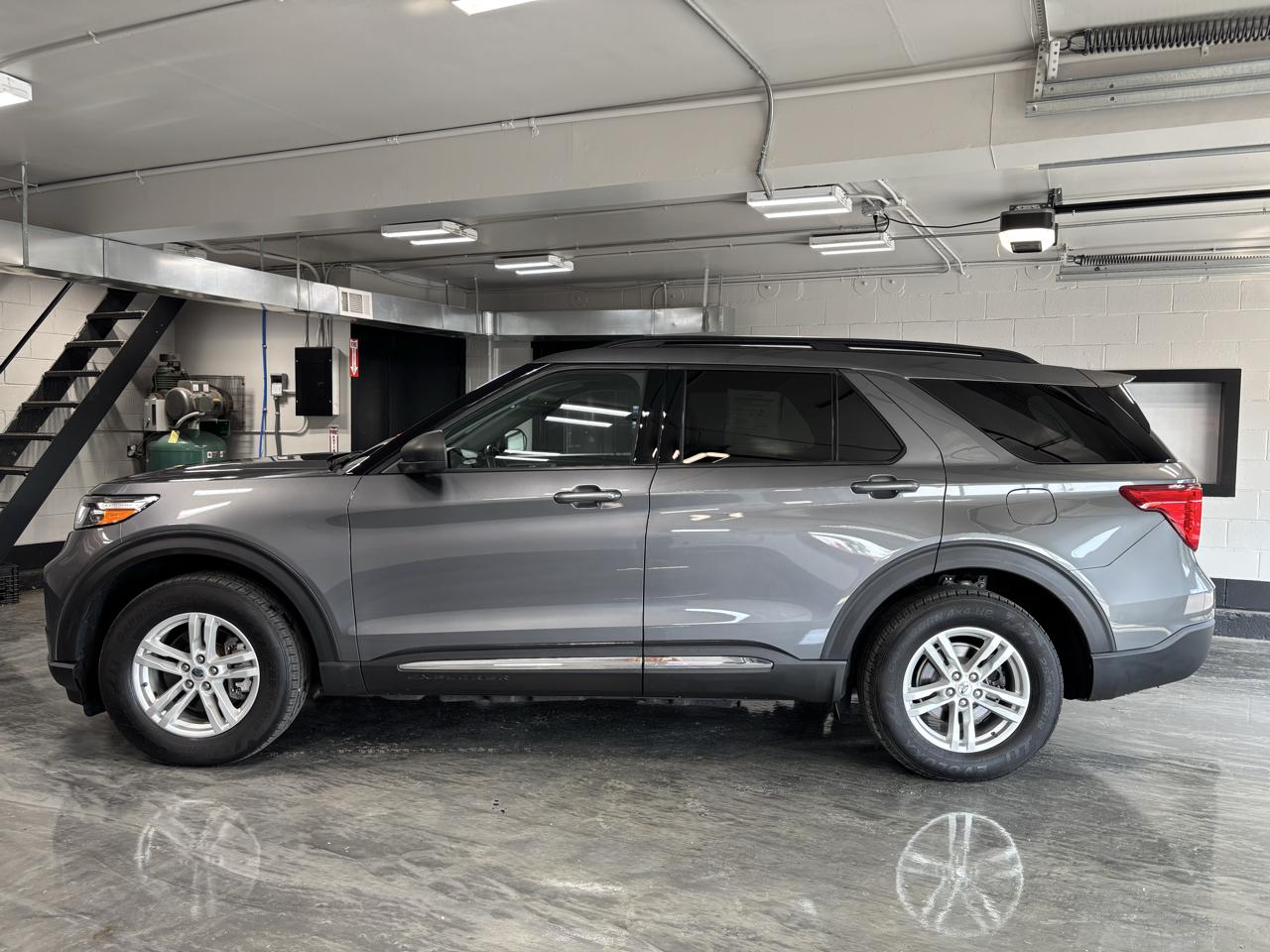 Ford Explorer XLT 4WD 2021