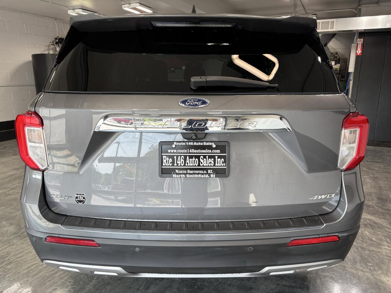 Ford Explorer XLT 4WD 2021