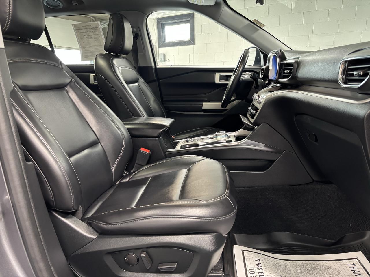Ford Explorer XLT 4WD 2021