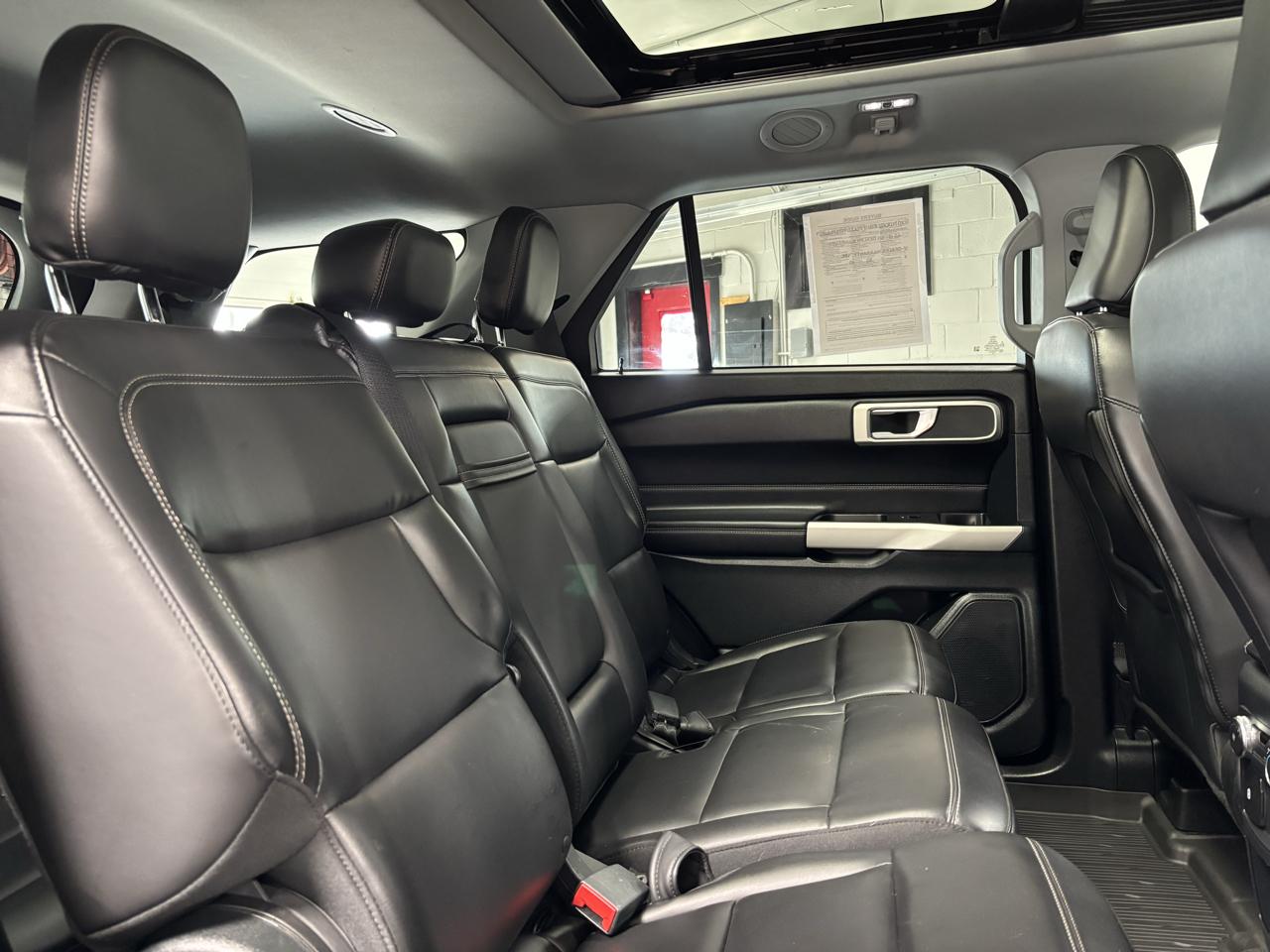 Ford Explorer XLT 4WD 2021