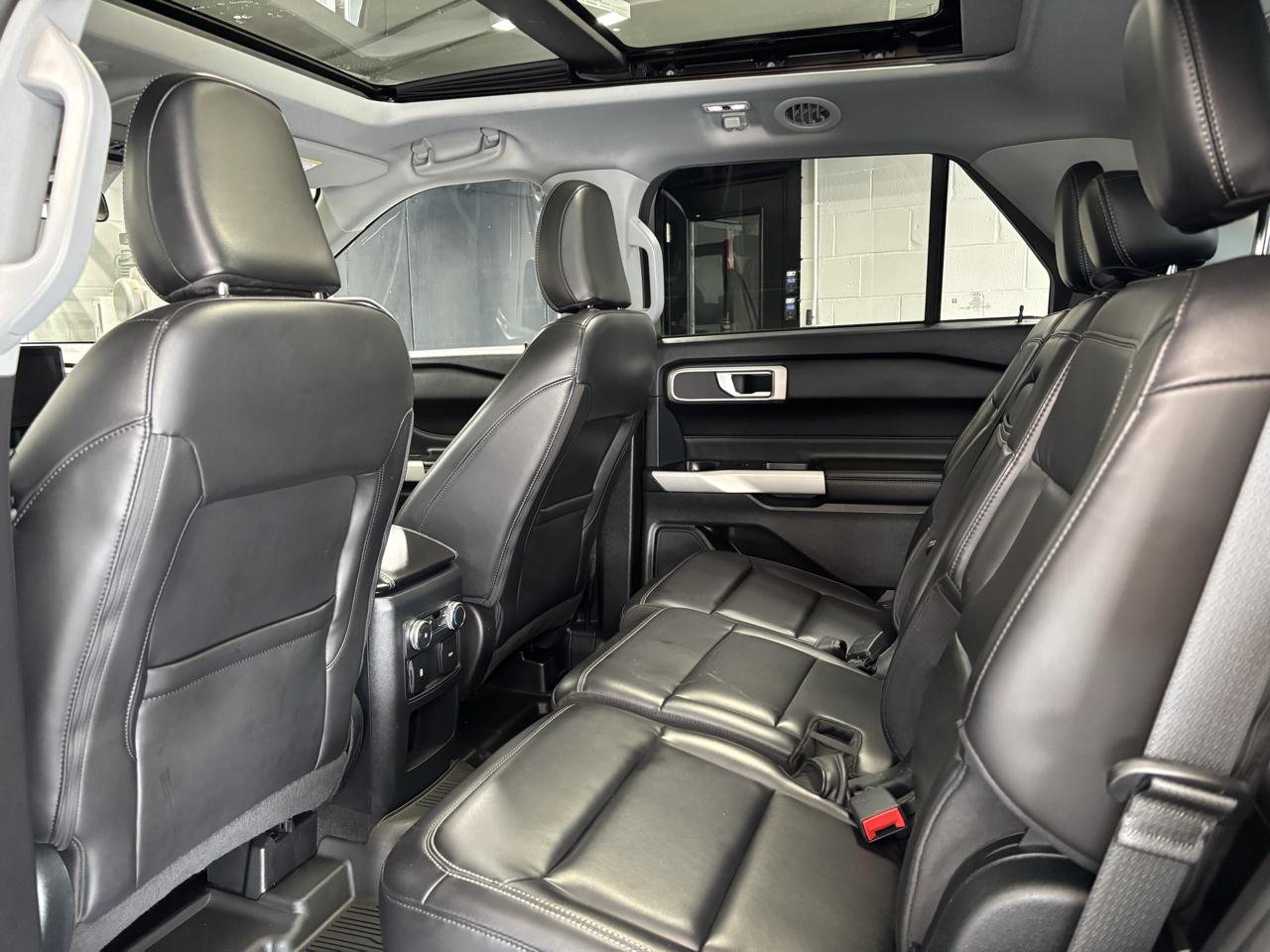 Ford Explorer XLT 4WD 2021