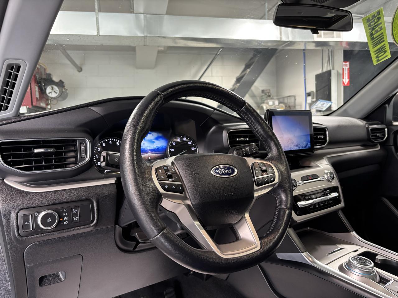 Ford Explorer XLT 4WD 2021