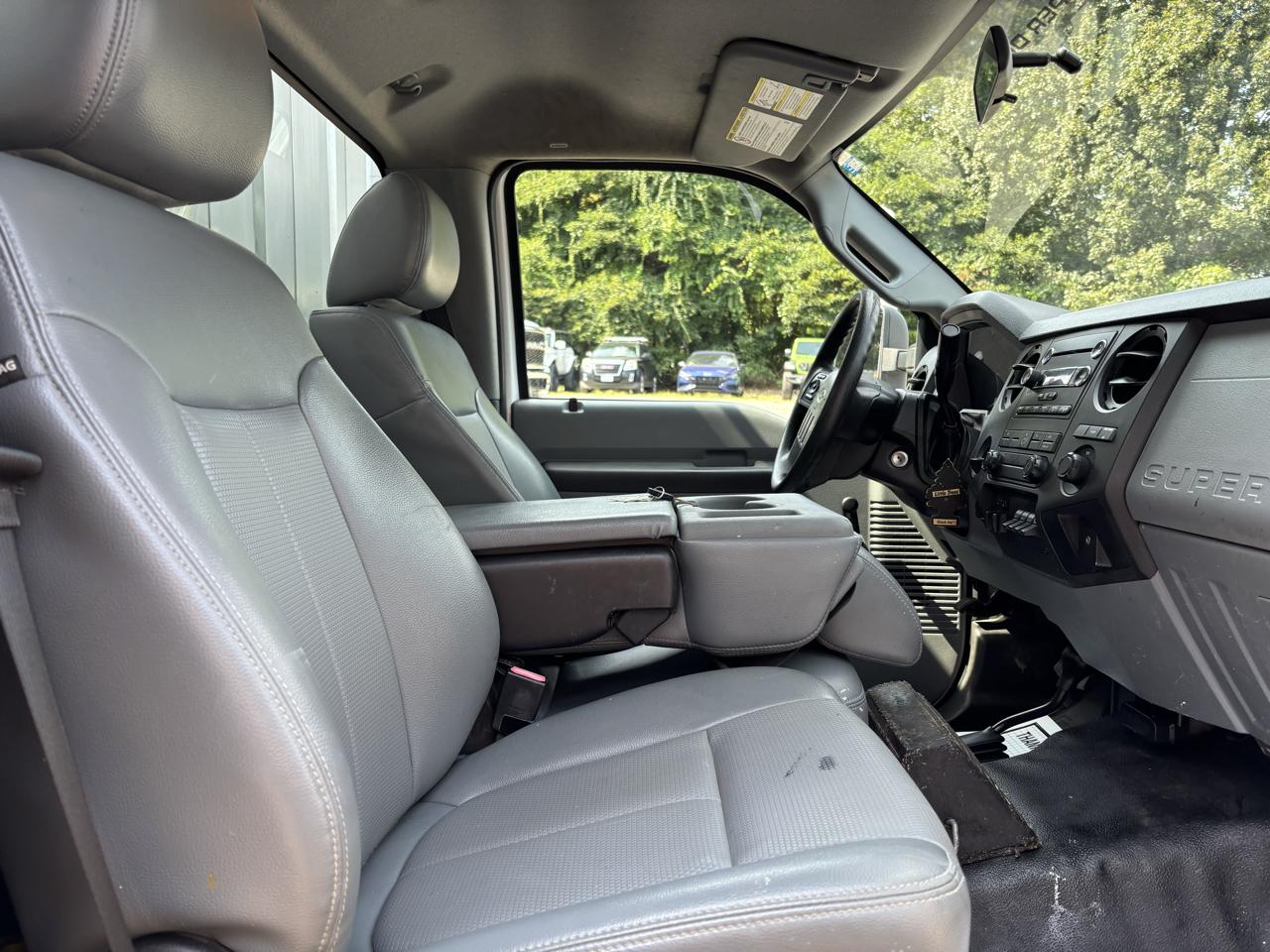 Ford Super Duty F-350 DRW  2014