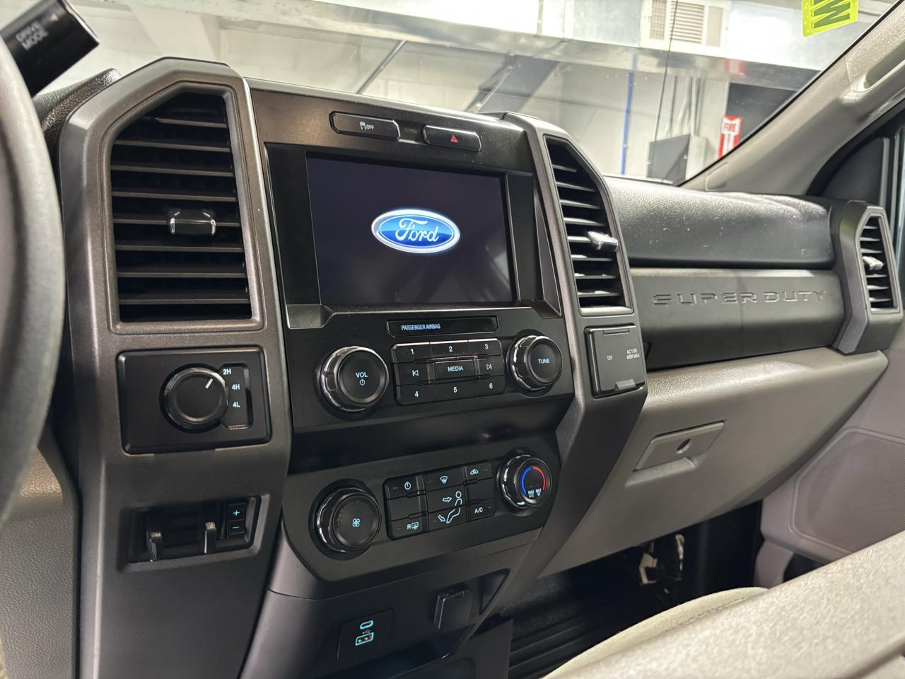 Ford Super Duty F-350 SRW  2020