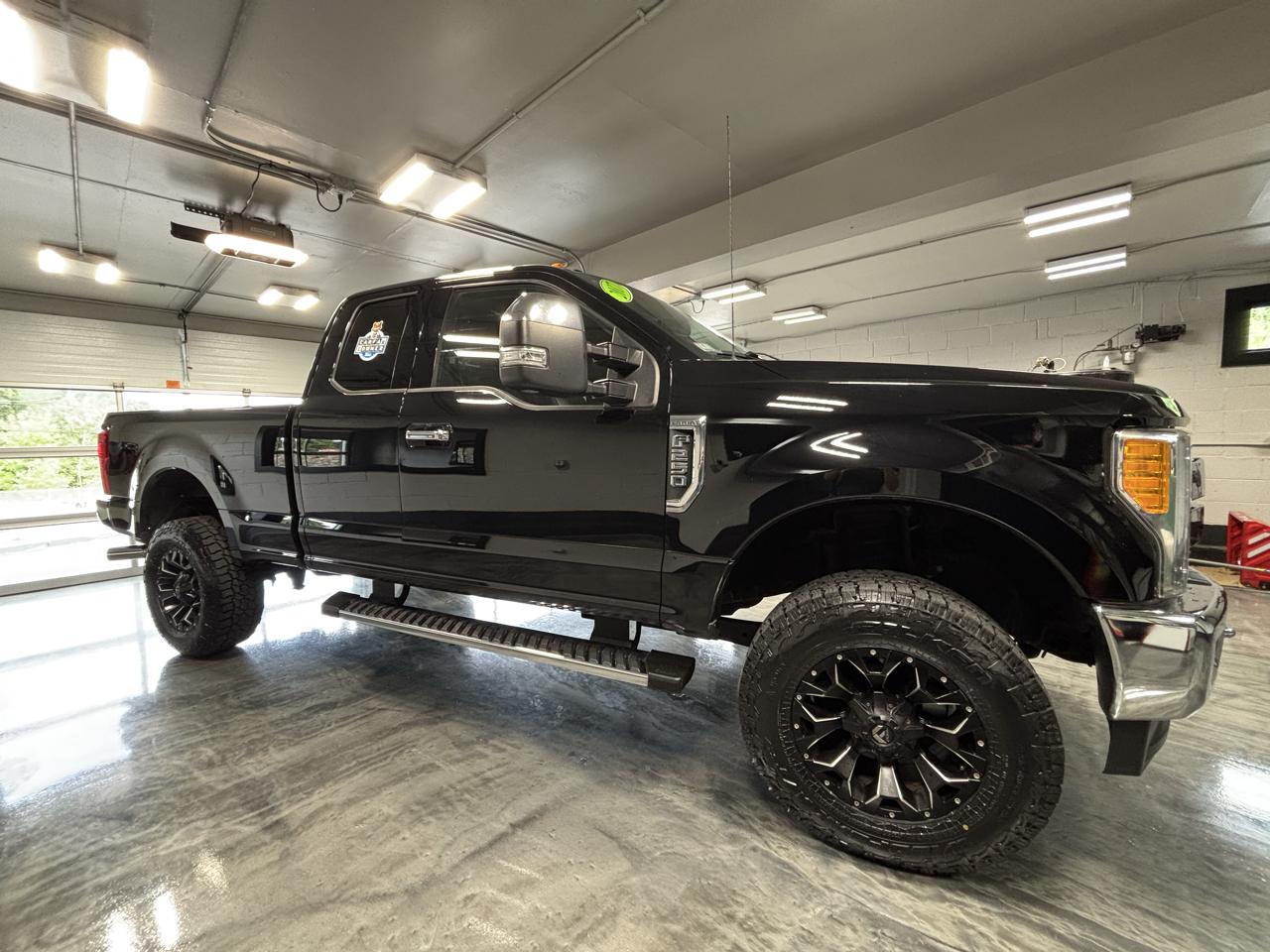 Ford Super Duty F-250 SRW  2017