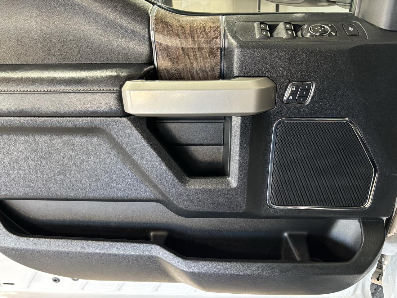 Ford Super Duty F-350 SRW  2017