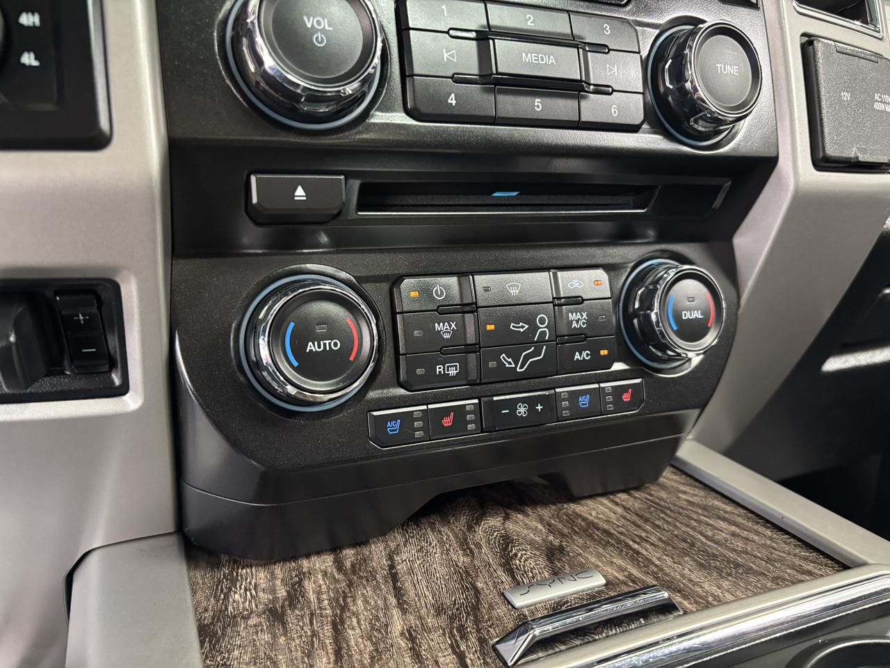 Ford Super Duty F-350 SRW  2017
