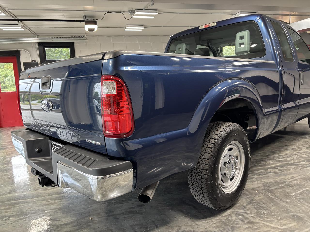 Ford Super Duty F-250 SRW  2015