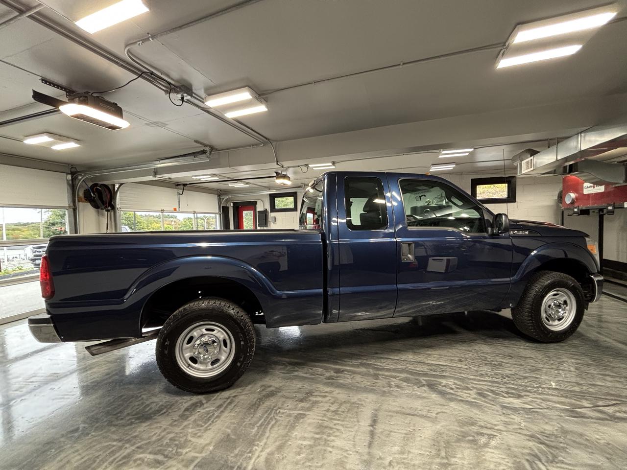 Ford Super Duty F-250 SRW  2015
