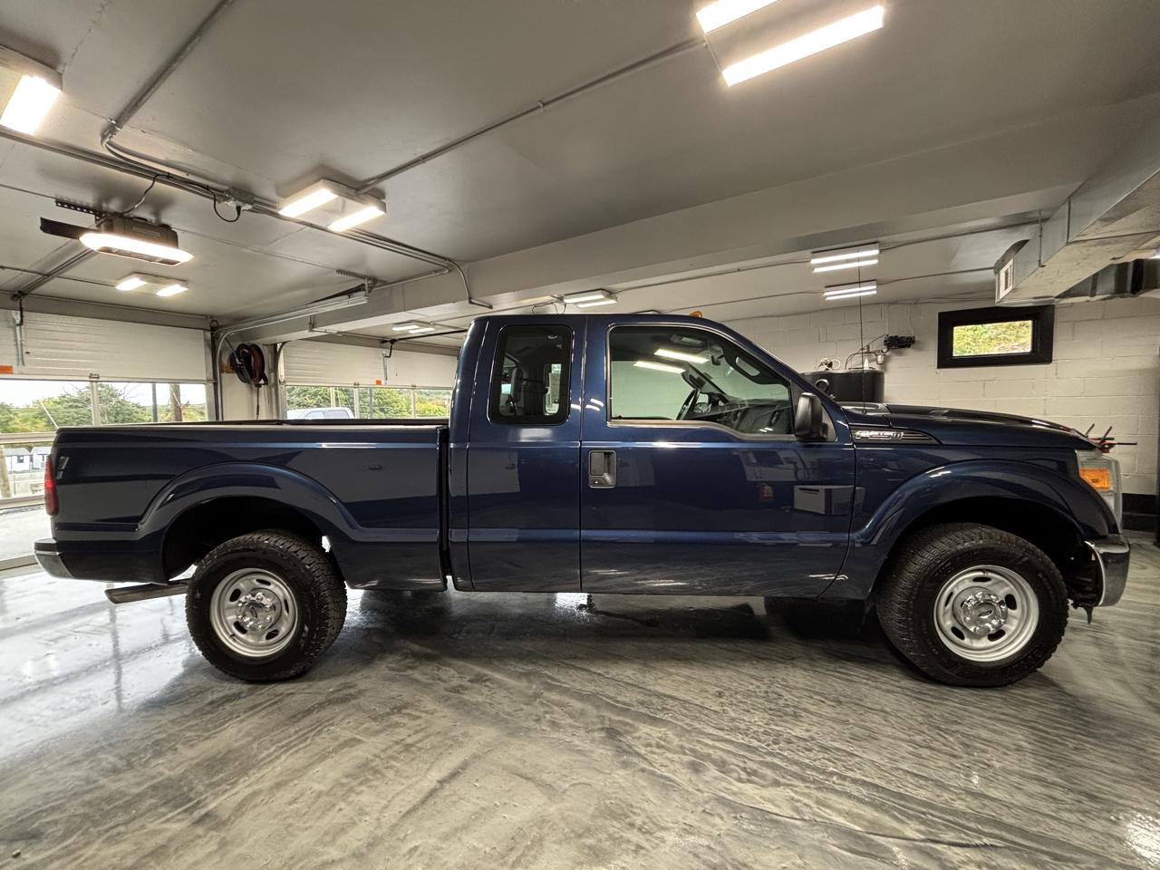 Ford Super Duty F-250 SRW  2015