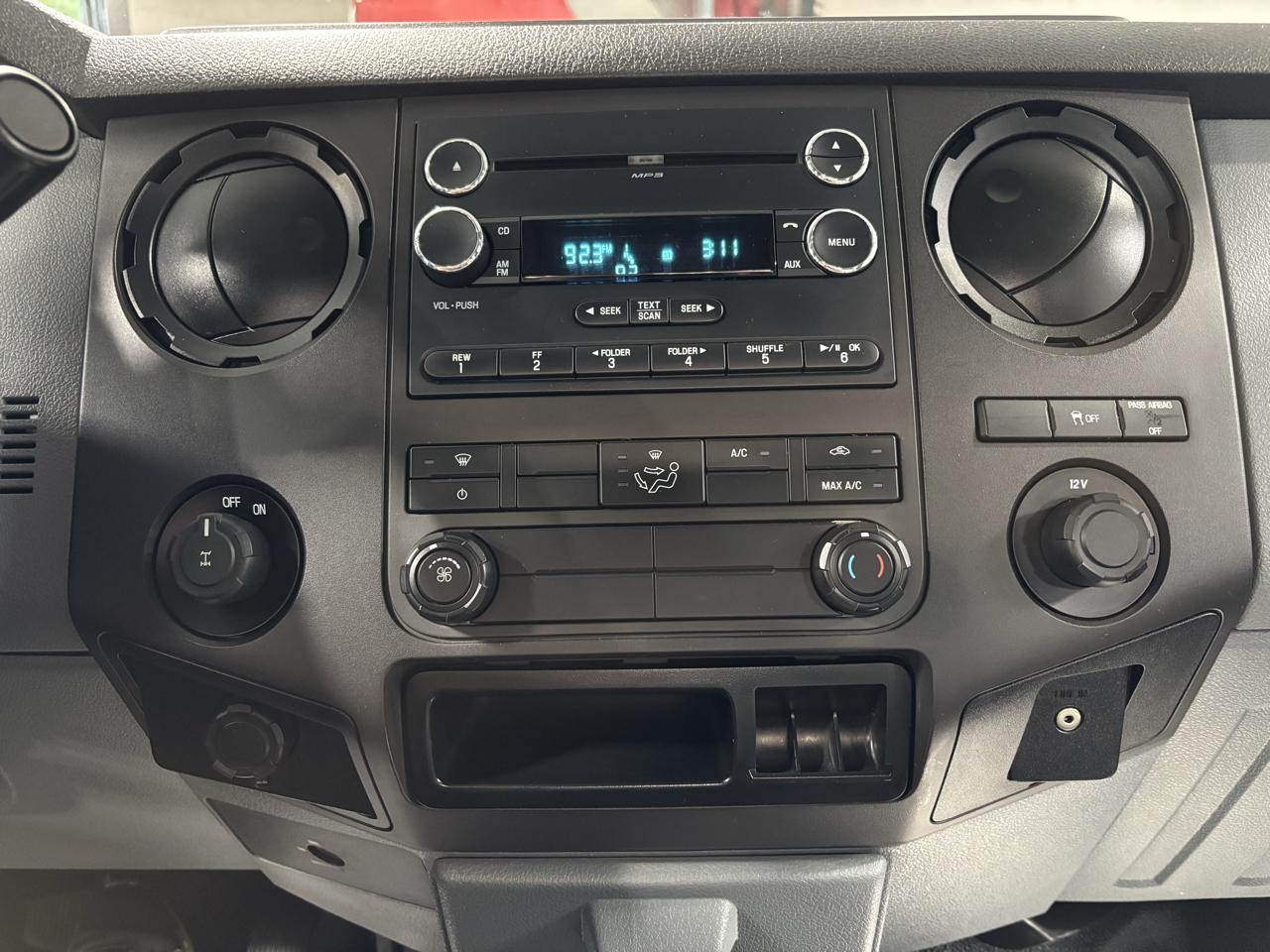 Ford Super Duty F-250 SRW  2015