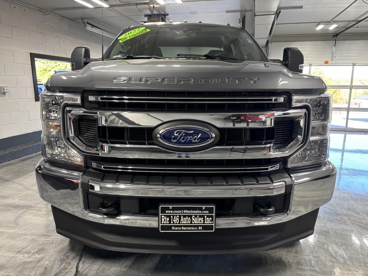 Ford Super Duty F-250 SRW XLT 4WD SuperCab 8' Box 2022