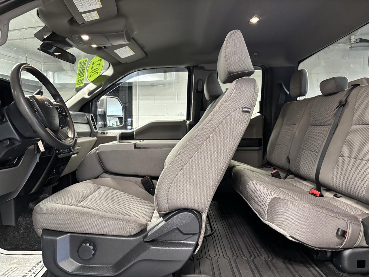 Ford Super Duty F-250 SRW XLT 4WD SuperCab 8' Box 2022