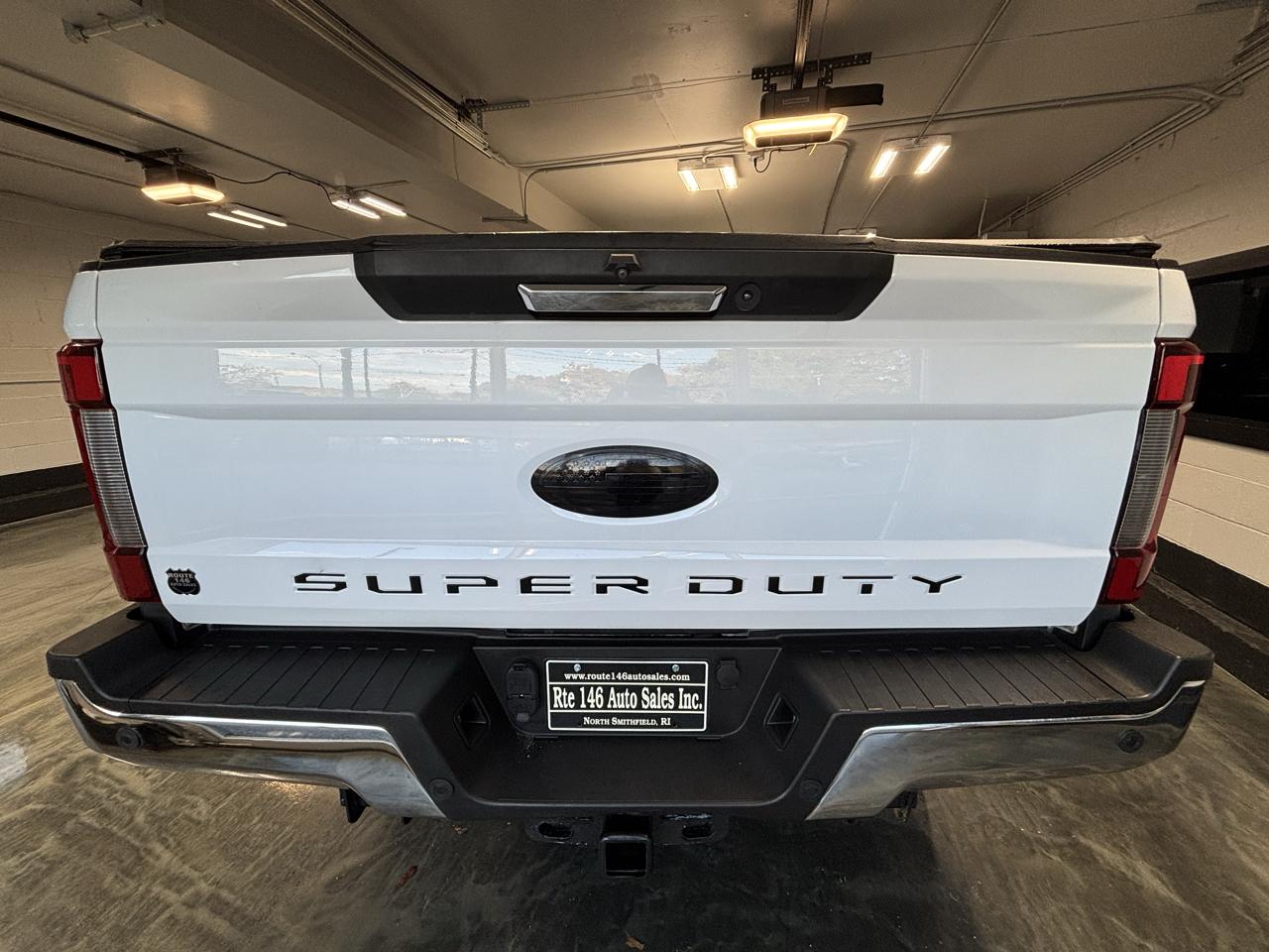Ford Super Duty F-250 SRW Lariat 4WD Crew Cab 8' Box 2019