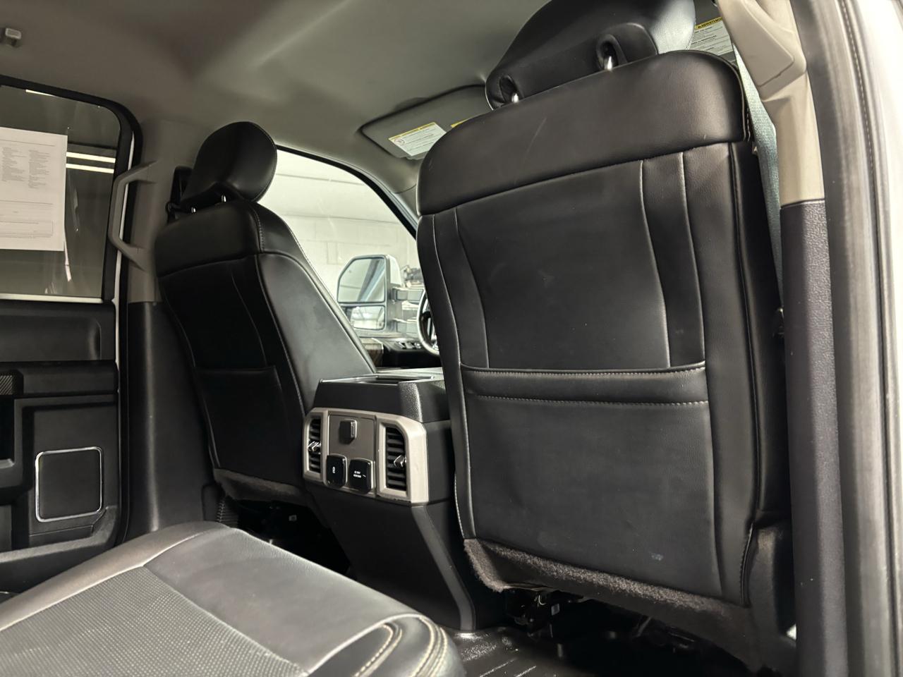 Ford Super Duty F-250 SRW Lariat 4WD Crew Cab 8' Box 2019