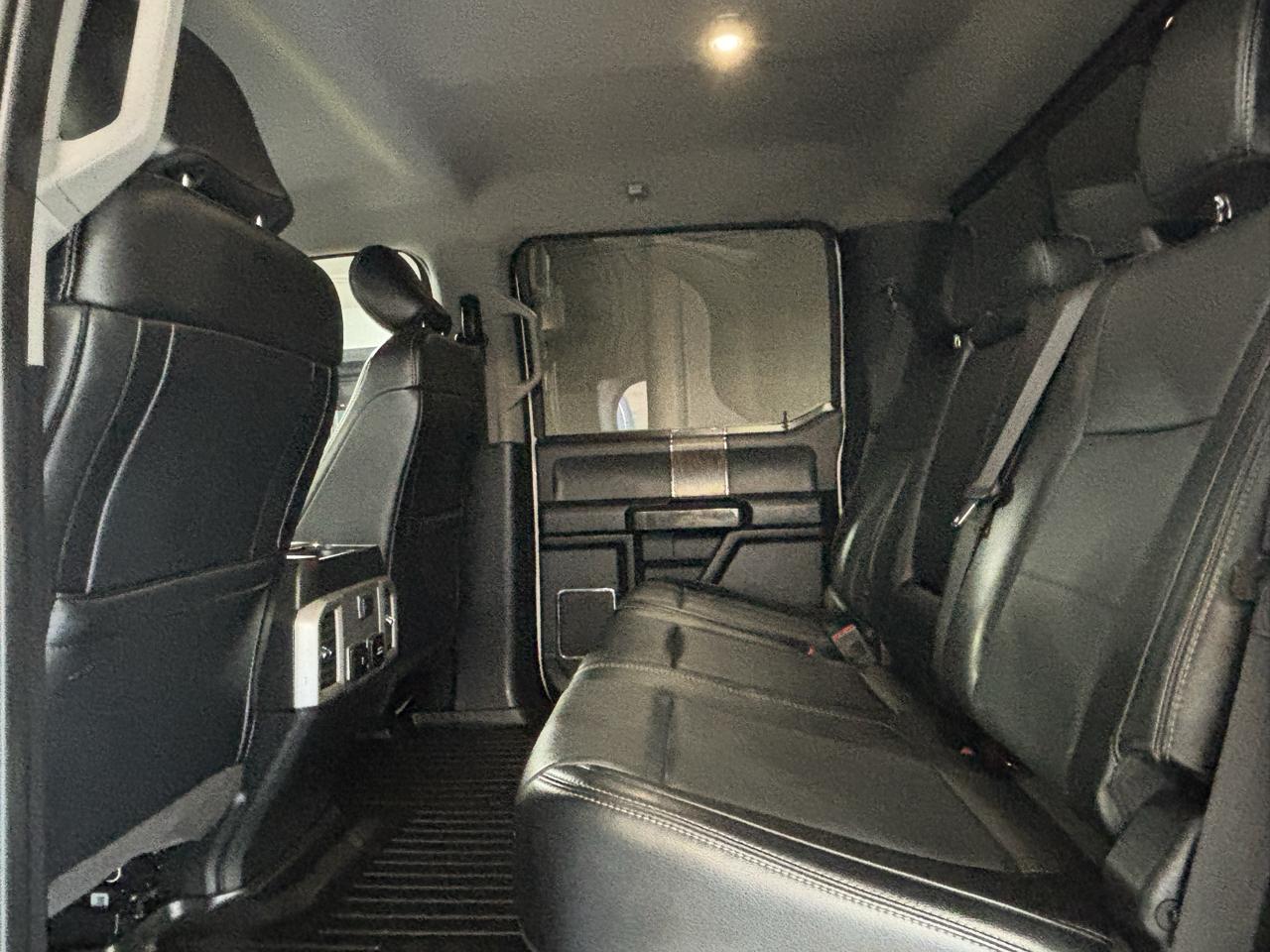 Ford Super Duty F-250 SRW Lariat 4WD Crew Cab 8' Box 2019