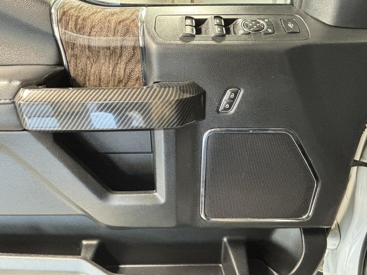 Ford Super Duty F-250 SRW Lariat 4WD Crew Cab 8' Box 2019