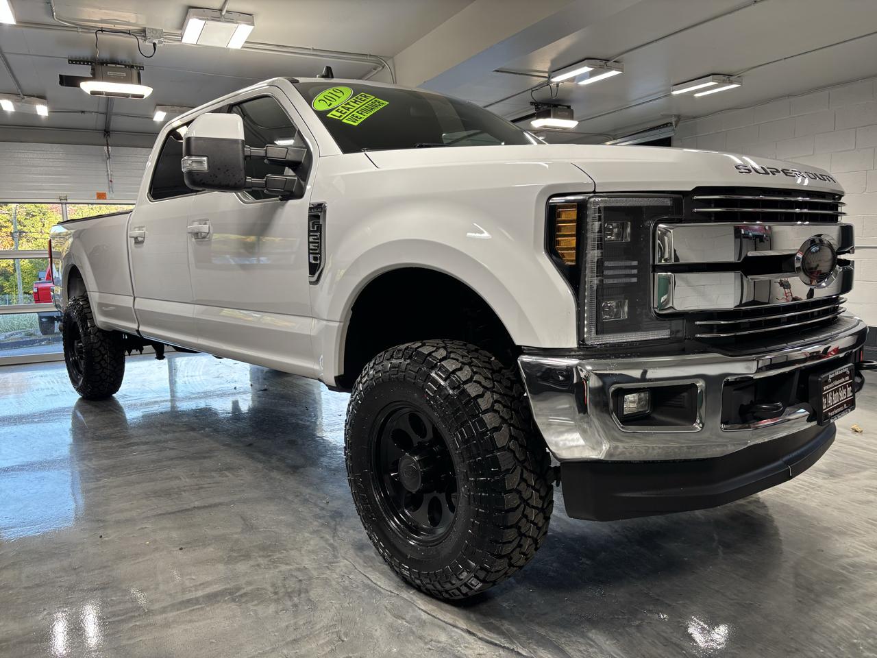 Ford Super Duty F-250 SRW Lariat 4WD Crew Cab 8' Box 2019