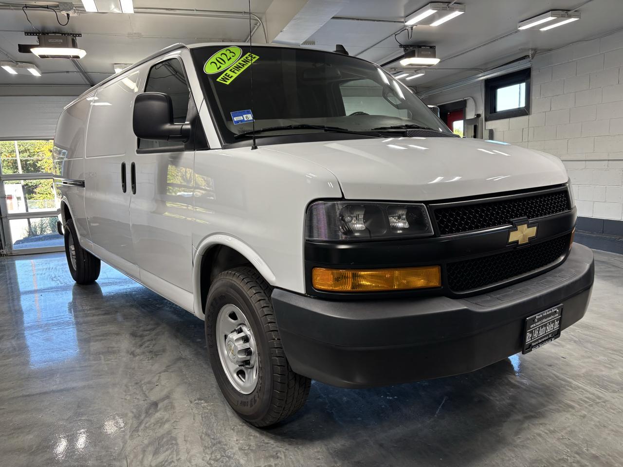 Chevrolet Express Cargo Van RWD 2500 155" 2023