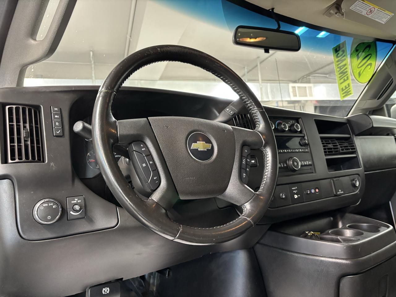 Chevrolet Express Cargo Van RWD 2500 155" 2023