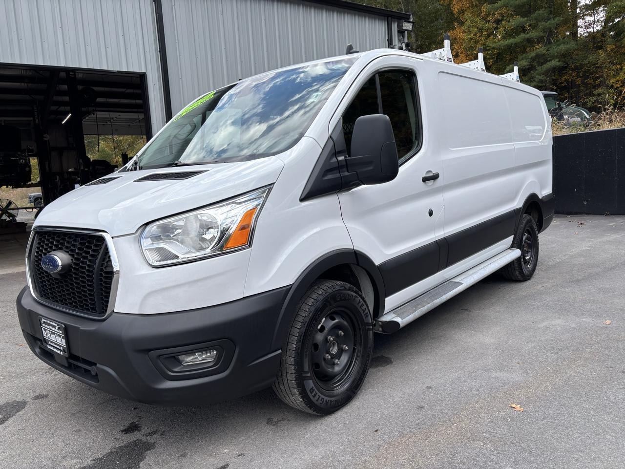 Ford Transit Cargo Van T-250 130" Low Rf 9070 GVWR RWD 2021