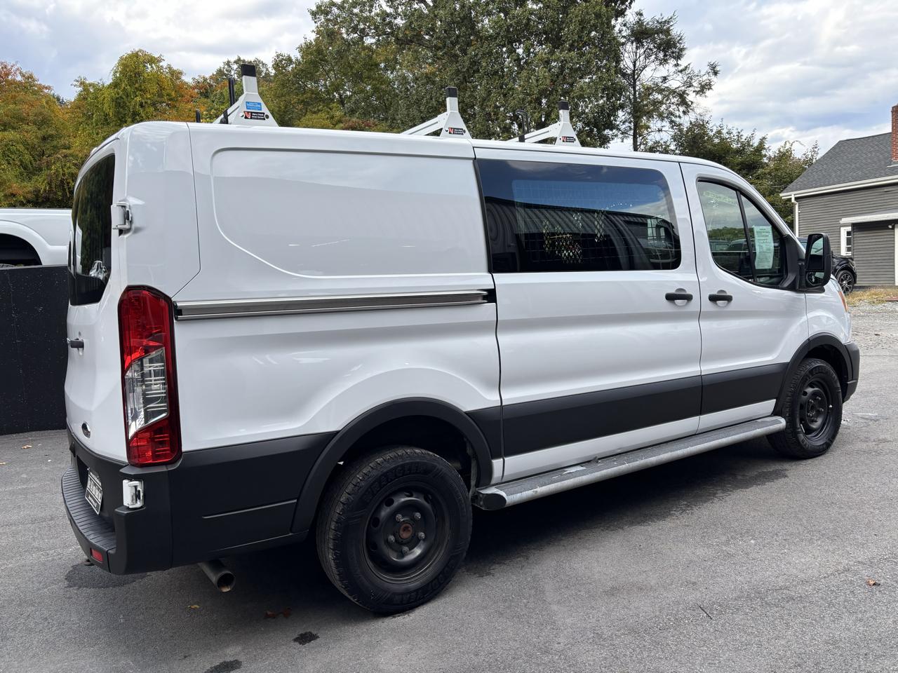 Ford Transit Cargo Van T-250 130" Low Rf 9070 GVWR RWD 2021